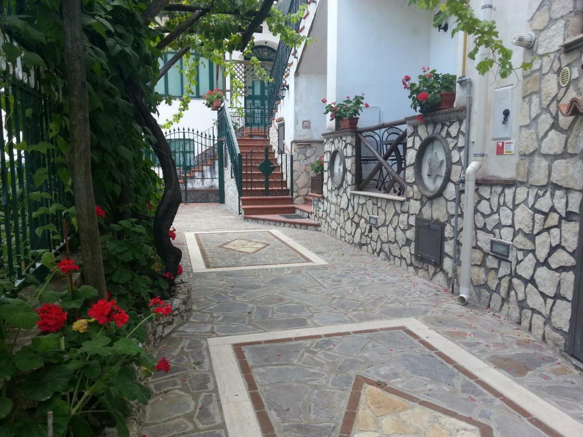 Aparthotel Residenza Antico Borgo del Pozzo Tramonti Esterno foto