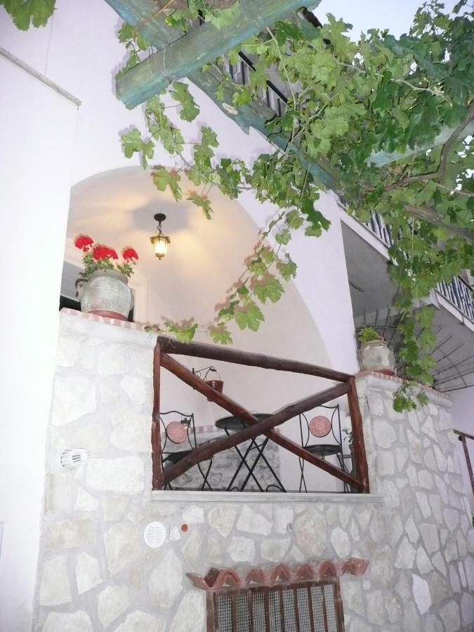 Aparthotel Residenza Antico Borgo del Pozzo Tramonti Esterno foto